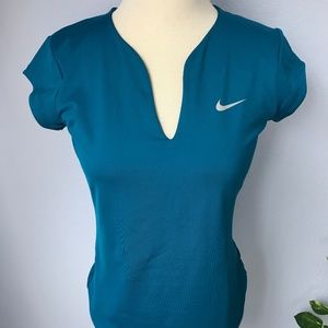 NIKE Dri-Fit T-Shirt